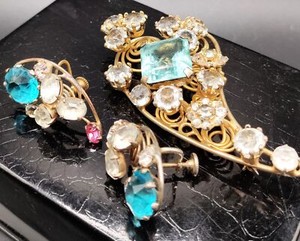 Aqua rhinestone set