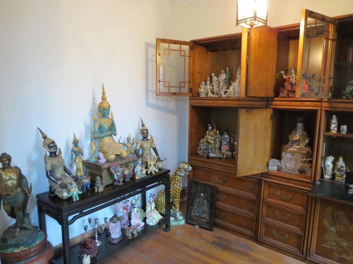 Room filled with Thai bronze and gilt statues