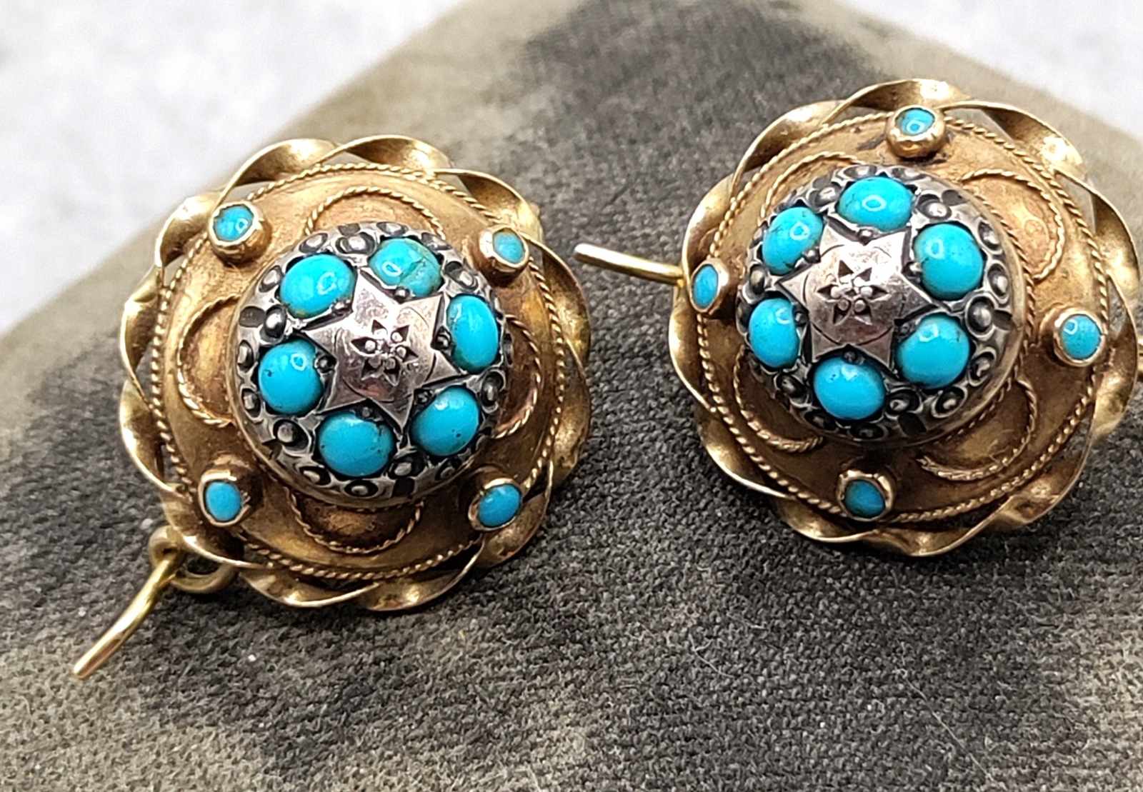 Fine diamond jewelry and luxury watch evaluation